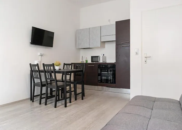 Pleasant 2Br - Perfect For Long Stays