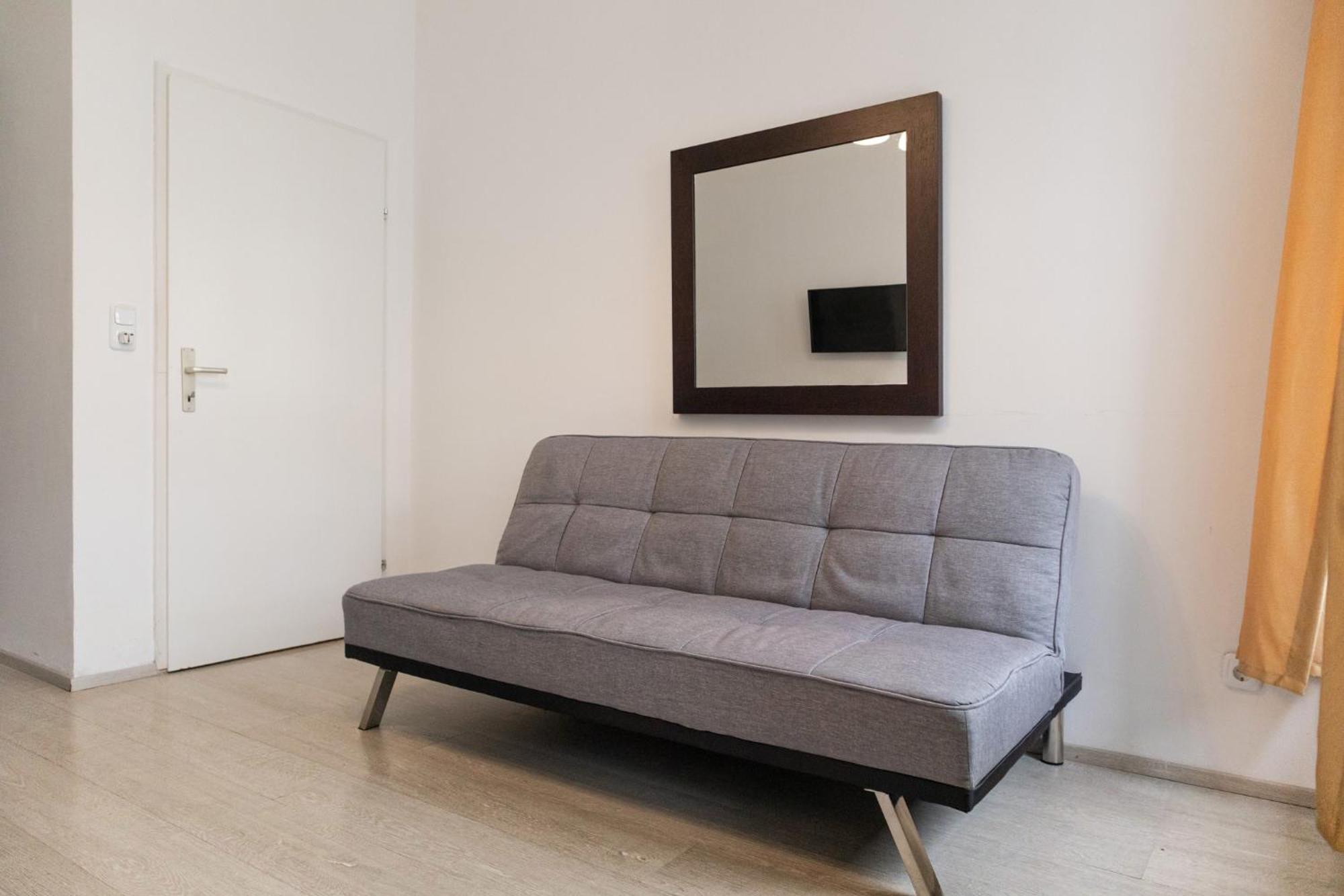 Pleasant 2br - Perfect For Long Wien